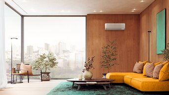 Modernes Wohnzimmer mit gelbem Sofa, Samsung Klimaanlage an der Wand, großem Fenster mit Stadtblick, grüner Teppich und stilvollen Pflanzen